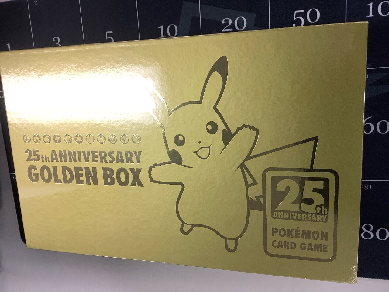 25th ANNIVERSARY GOLDEN BOX (25周年記念 ゴールデンボックス) 未開封